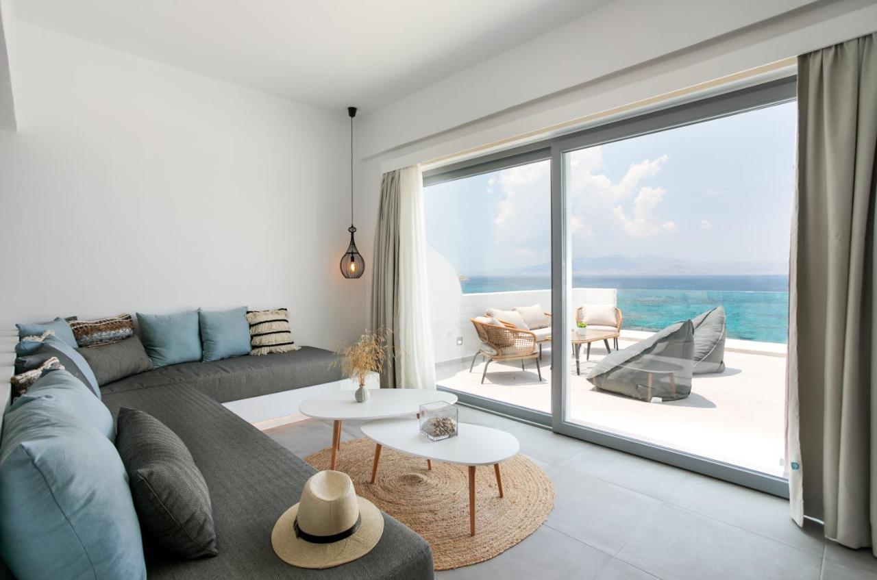 Seanfinity Beachfront Suites Mikri Vigla Ngoại thất bức ảnh