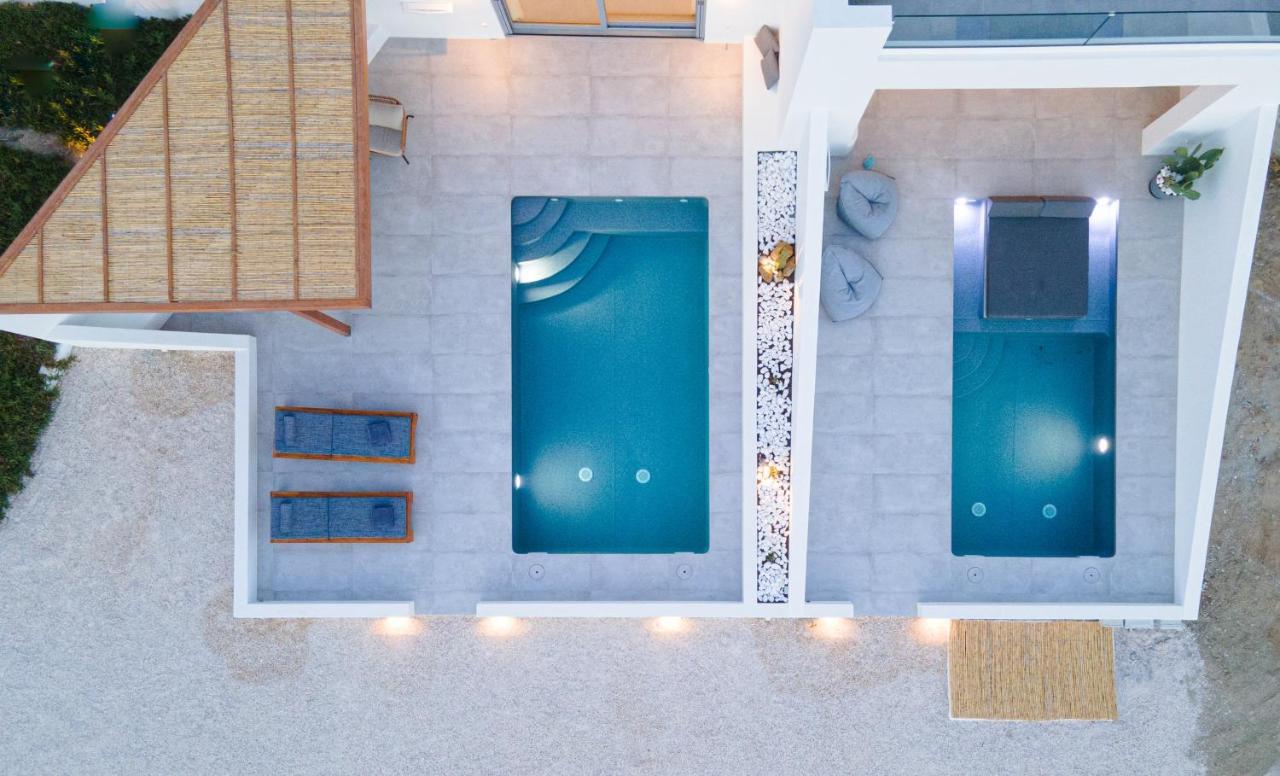 Seanfinity Beachfront Suites Mikri Vigla Ngoại thất bức ảnh