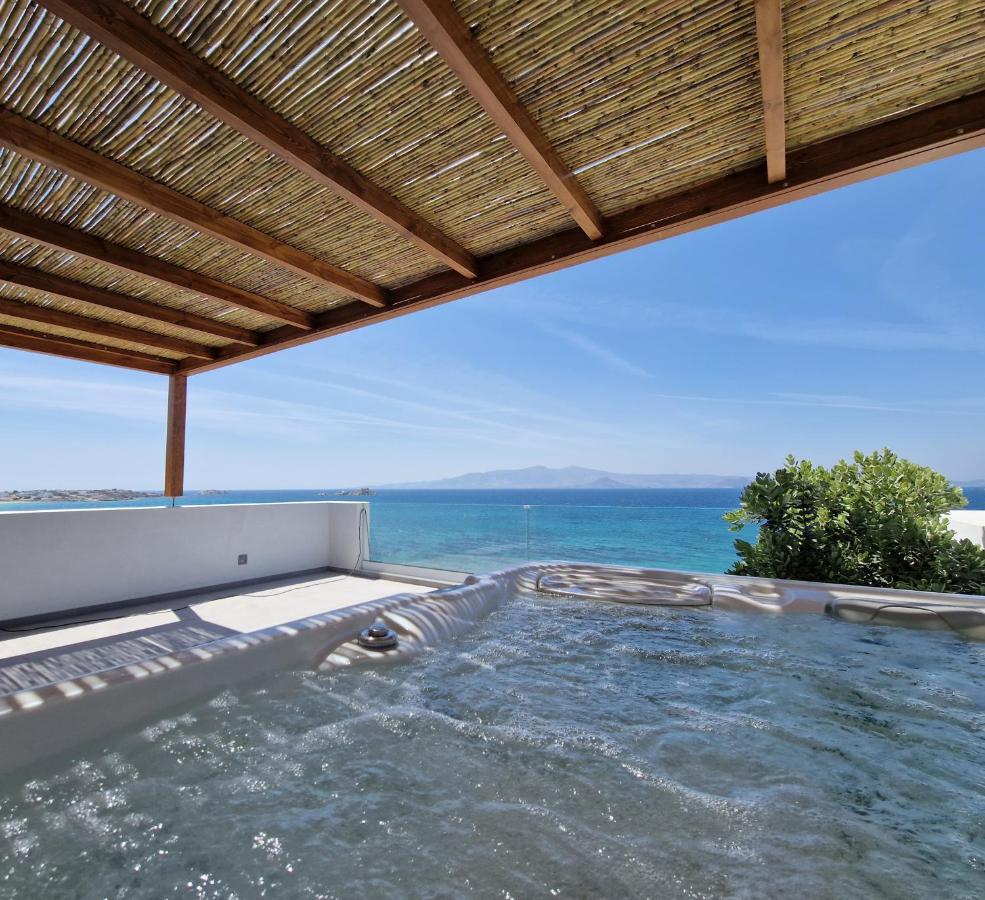 Seanfinity Beachfront Suites Mikri Vigla Ngoại thất bức ảnh