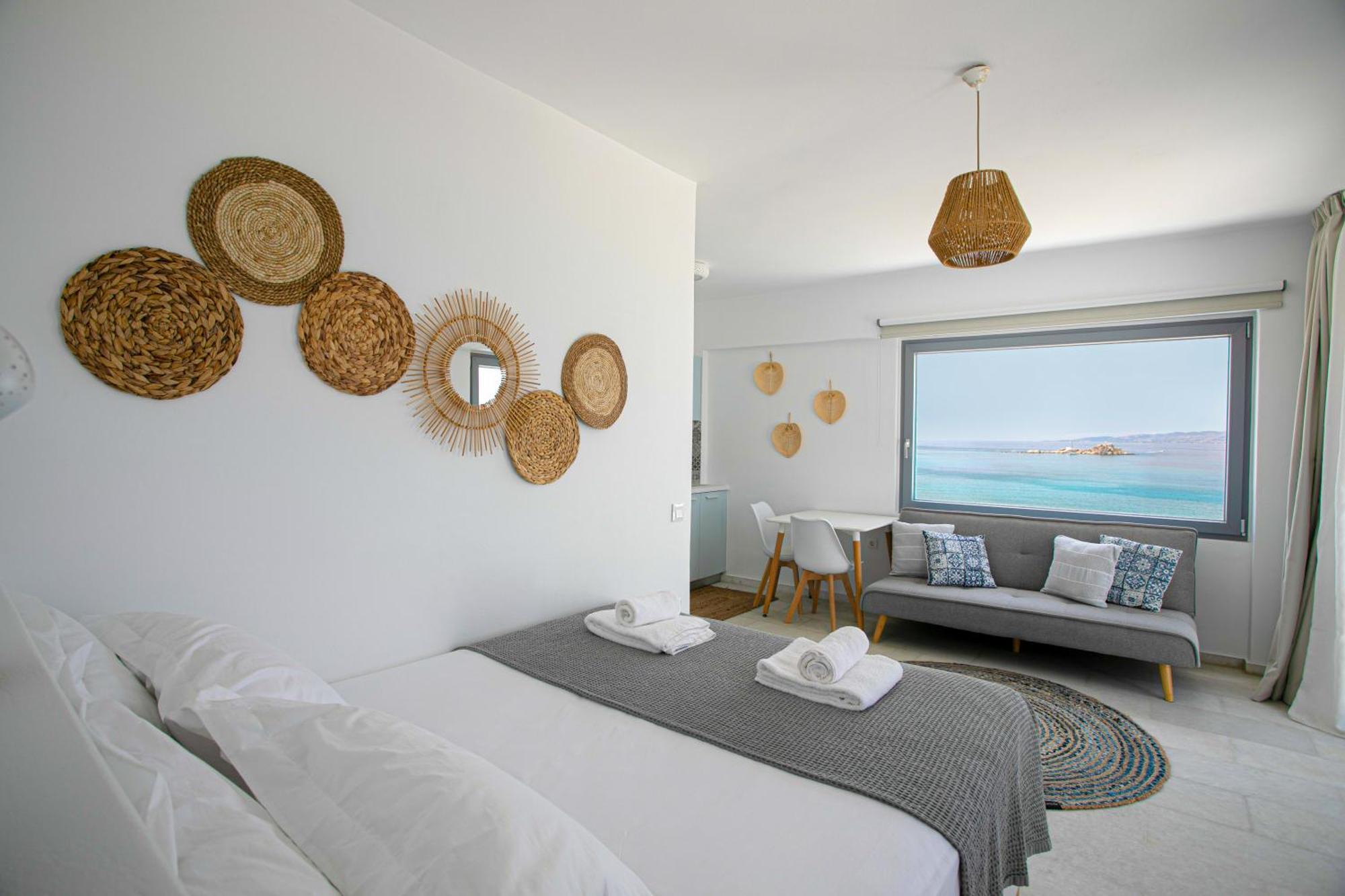 Seanfinity Beachfront Suites Mikri Vigla Ngoại thất bức ảnh
